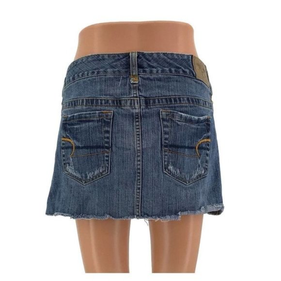 American Eagle Denim Skirt Size 8 Mini Distressed Blue - Picture 2 of 5